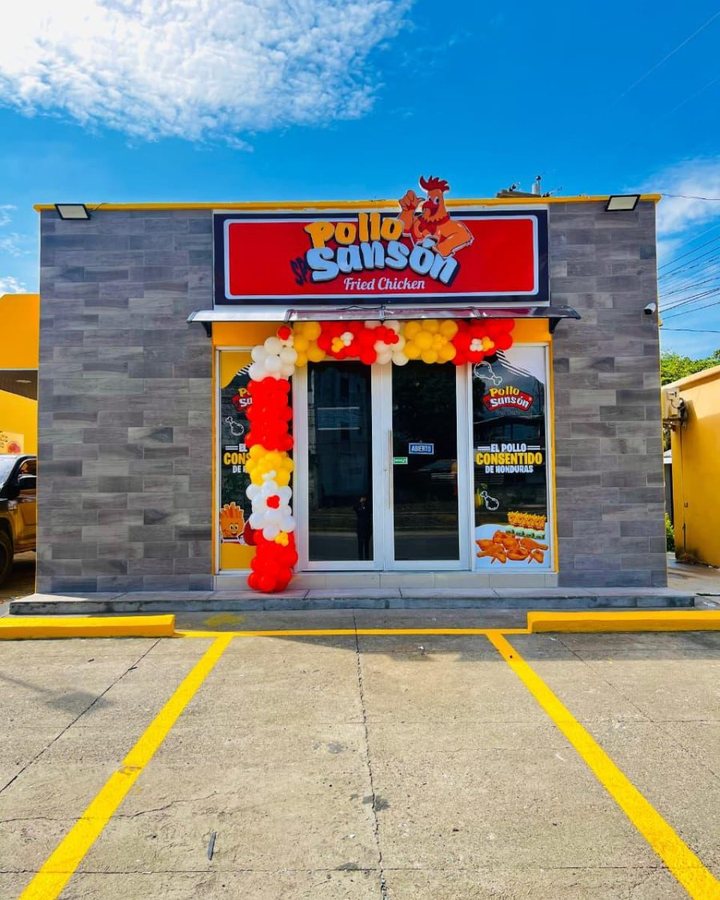 Sucursal Pollo Sansón lista para recibir clientes
